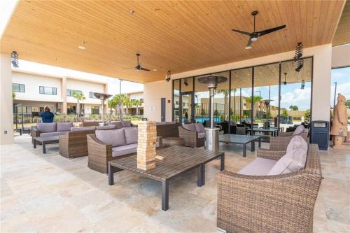 4 BEDROOM LUXURY CONDO RESORT AMENITIES INCLUDED! condo - main image