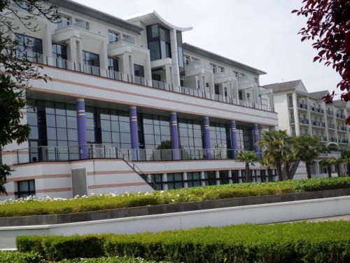 Entrada, Hotel Marie Louise in Enghien-les-Bains