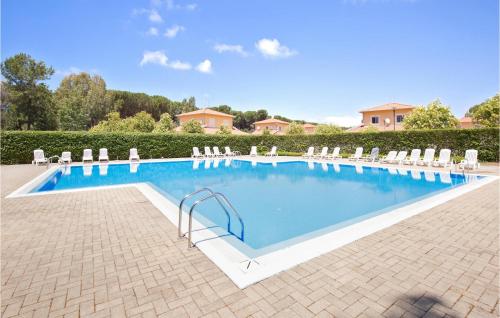  Nice home in Pizzo with 3 Bedrooms, WiFi and Outdoor swimming pool in Pizzo