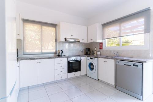 Diana's Heights by Prestige Bookings, Peyia (photo 9)