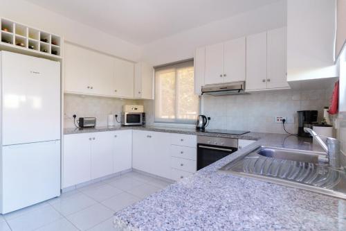 Diana's Heights by Prestige Bookings, Peyia (photo 8)