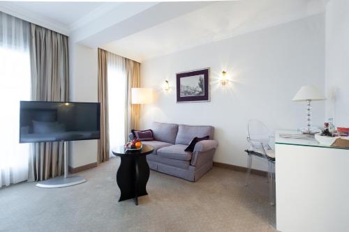 Hotel an der Oper - image 5