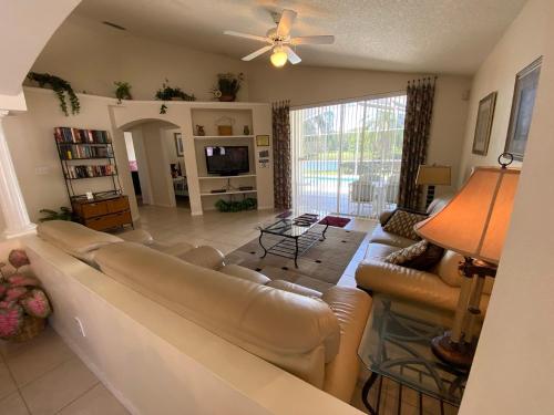 Home Away from Home with Private Pool in Kissimmee, USA