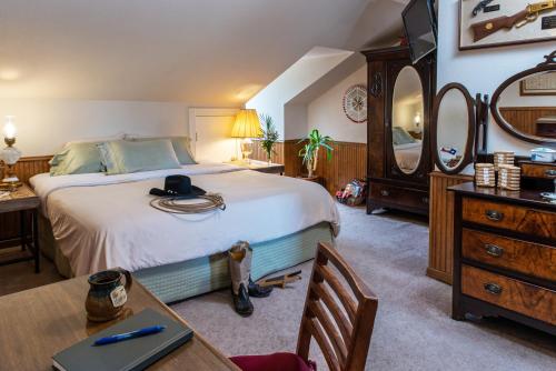Woodrow House Bed & Breakfast - image 12