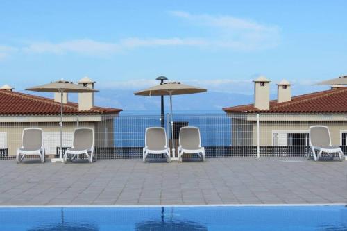 Luxury House with 3 Bedrooms, Sea Wiew and Swimming Pool in a quiet Residence 4