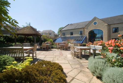 Entrada, Best Western Plus Angel Hotel in Chippenham