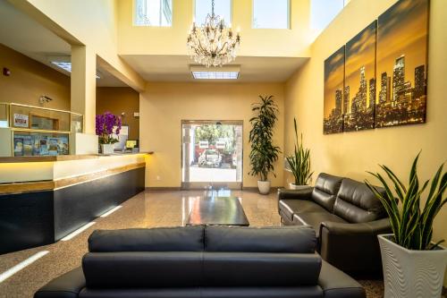 Maywood Inn in Maywood, USA