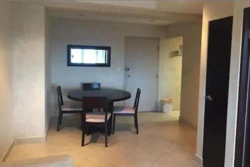 San Juan apt near Convention Center One Bedroom - image 3