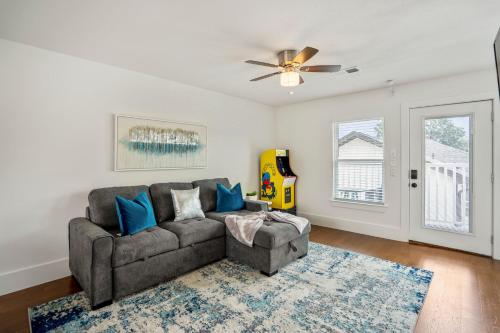 Universal Apartment at East Downtown in Houston, USA