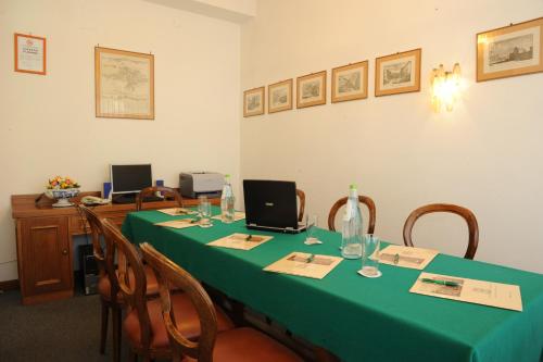 Grifone Hotel Ristorante - image 5
