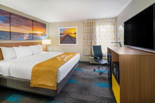 Spark by Hilton Atlanta Cumberland Ballpark in Heritage