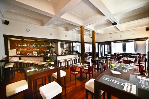 Restaurant, Fruhlings-Hotel in Braunschweig