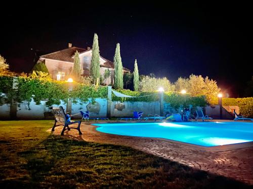 Villa and Pool gîte à louer Valguarnera Caropepe