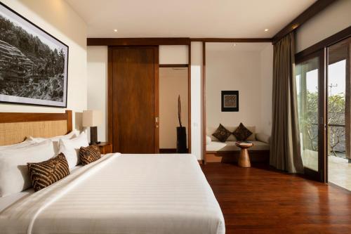 Three-Bedroom Villa with Private Pool image 3
