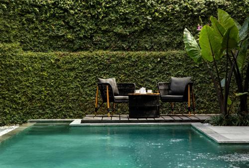 Three-Bedroom Villa with Private Pool image 1