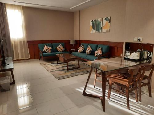 บริการและสิ่งอำนวยความสะดวก, Biz Hotel Apartments near สนามบินภูมิภาคตาบุก