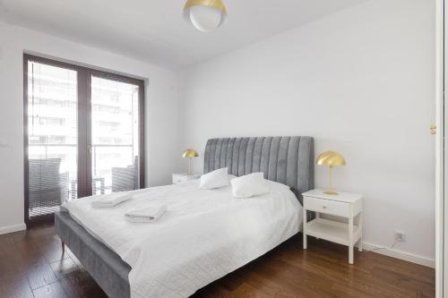Burakowska Pastel Elegant Apartment by BookingHost, Varšava