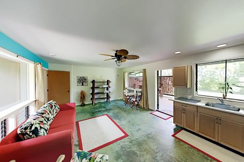 One-Bedroom House - image 4