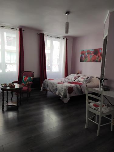 Les Coquelicots – Montrouge, CA