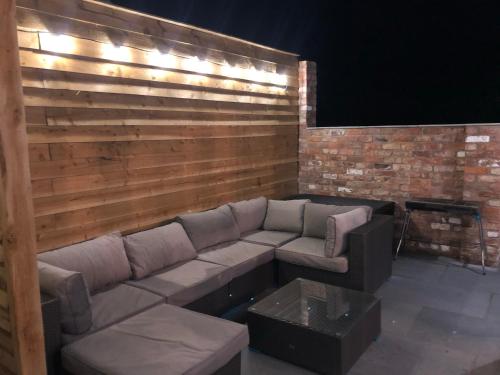 Iekārtas, Luxury Barn & Hot Tub at Escape to the Stables in Llandyrnog