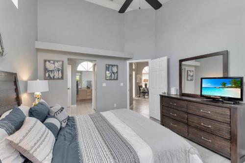 Flamingo House - image 12