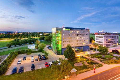 Holiday Inn Prague Airport, an IHG hotel - Hotel - Prague