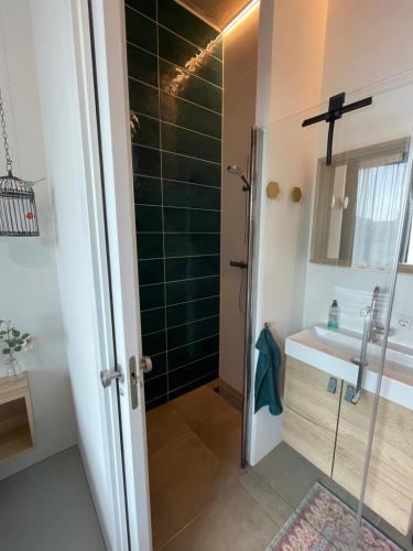Bed & Beach Amsterdam Room Type - Double Room with Private Bathroom