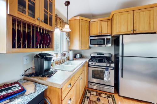 Moosehead Lake Retreat - image 2