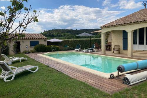 Maison au calme à 10mn UZES avec piscine chauffée gîte à louer Belvézet