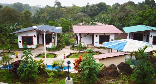 Piedras Blancas Lodge