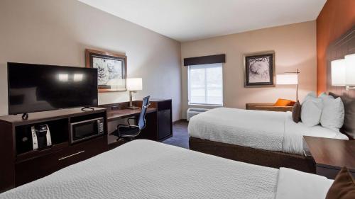 Best Western Plus Lee's Summit Hotel & Suites