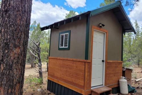 Live Simply Cabin