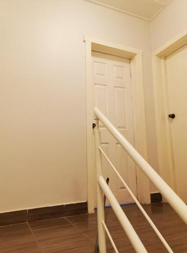 2-bedroom apartment centrally located, near us consulate