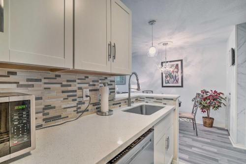 Walden Luxury Golf Condo on Lake Dine and Boat - image 2