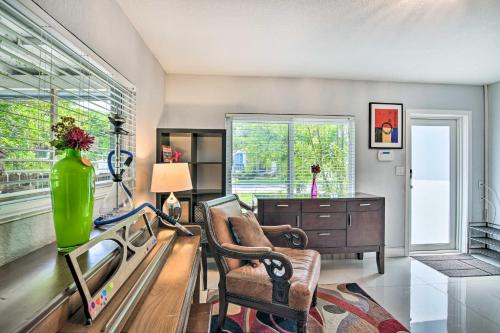 Shady and Eclectic Fort Lauderdale Dwelling with Yard! in Fort Lauderdale, USA