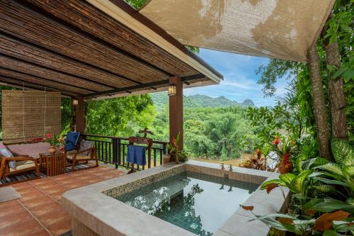 โฮมพุเตย Home Phutoey River Kwai Resort Kanchanaburi