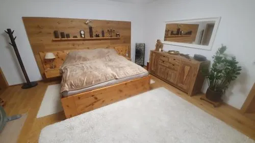 Apartment RADO 75m2 mit Garten und Terrasse in Winden am See, Österreich