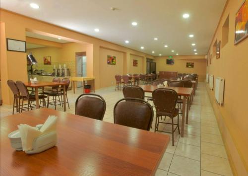 Rohat Mirobod – Toshkent, NY