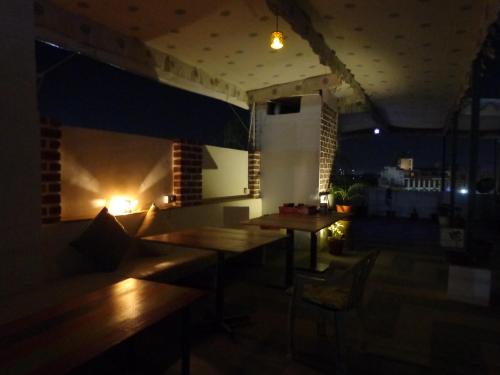 Lakeside Inn Ratanada,Near Jodhpur Airport,3 star