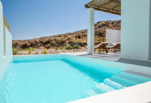 Úszómedence, Thimari Lodge in Exo Gialos Thiras