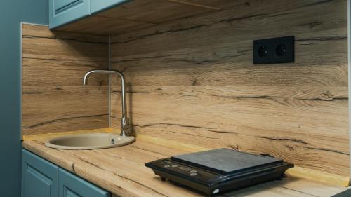 НУАР near Auróra cirkáló