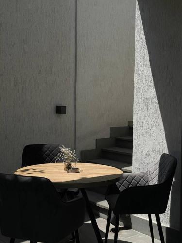 Andor Hotel - image 3