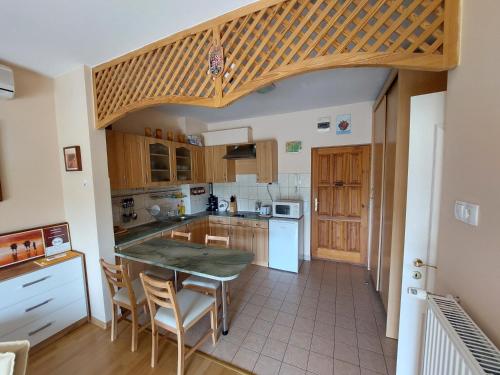 Cserke Napfeny Apartman in Cserkeszőlő