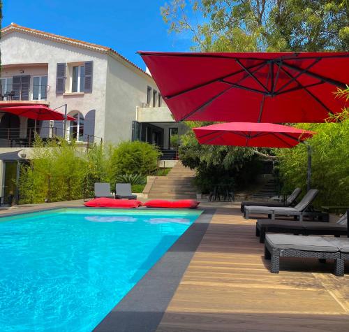 The Address Cassis
