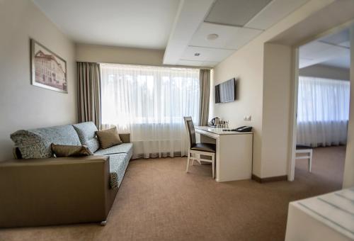 1 double bed, 2 sofa beds