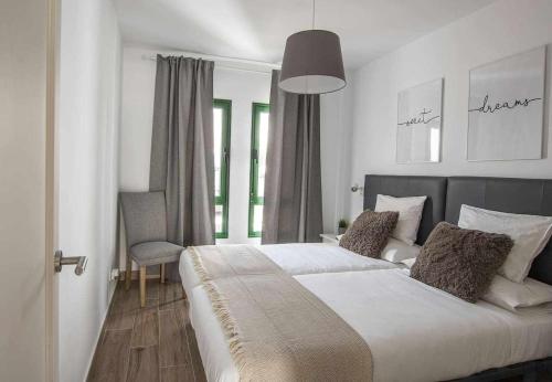 HOLYHOME GREY 104