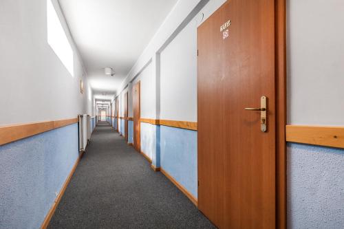 Hotel Olivia - image 9