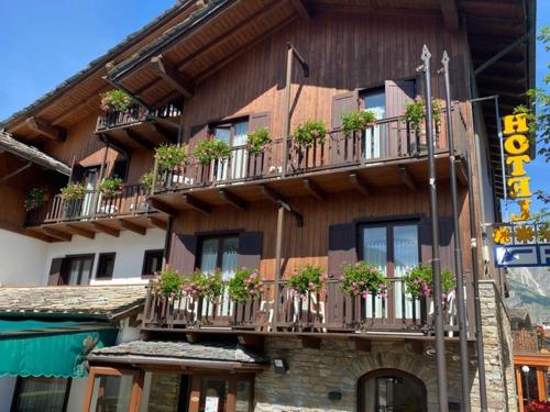 Hotel Triolet - image 4