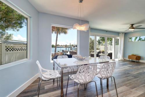 Exclusive Waterfront Home & Private Boat Dock home - image 7