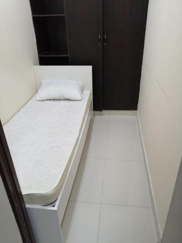 Low Budget Small Rooms For Rent Near Dubai Dafza